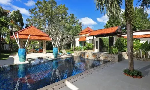 Комфортабельная вилла с 5 спальнями и с видом на бассейн в проекте Сайтан, на пляже Бангтао/Лагуна (+ Видео обзор)