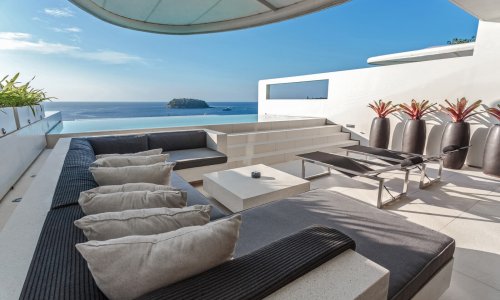 ВИЛЛА SKY POOL С ТРЕМЯ СПАЛЬНЯМИ