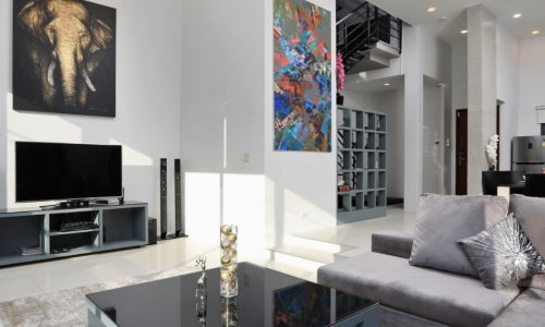 Шикарный таунхаус с 3 спальнями и с видом на бассейн, не далеко от моря, на пляже Ката Ной