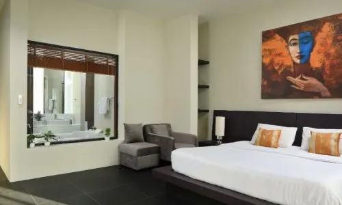 Шикарный таунхаус с 3 спальнями и с видом на бассейн, не далеко от моря, на пляже Ката Ной