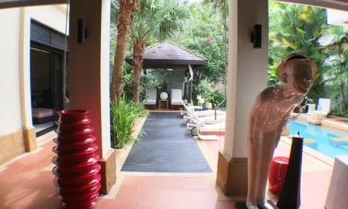 Комфортабельная вилла с 5 спальнями и с видом на бассейн, не далеко от моря в проекте Чом Таван, на пляже Бангтао/Лагуна