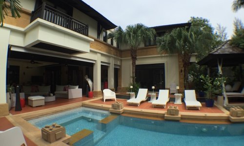 Комфортабельная вилла с 5 спальнями и с видом на бассейн, не далеко от моря в проекте Чом Таван, на пляже Бангтао/Лагуна