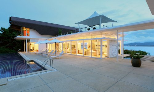 Великолепная вилла премиум класса с 5 спальнями и с видом на море в проекте Зе Бэй, на пляже Мыс Яму