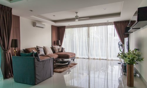 Превосходная вилла с 5 спальнями и с видом на бассейн в проекте Лагуна Парк, на пляже Бангтао/Лагуна