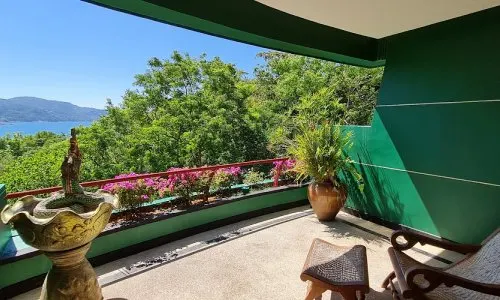 Комфортабельные апартаменты с 2 спальнями и с видом на море в проекте Аспасия, на пляже Ката