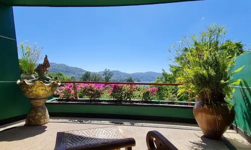 Комфортабельные апартаменты с 2 спальнями и с видом на море в проекте Аспасия, на пляже Ката