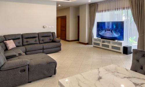 Роскошная вилла с 4 спальнями и с видом на бассейн в проекте Ангсана Виллас Резорт, на пляже Бангтао/Лагуна