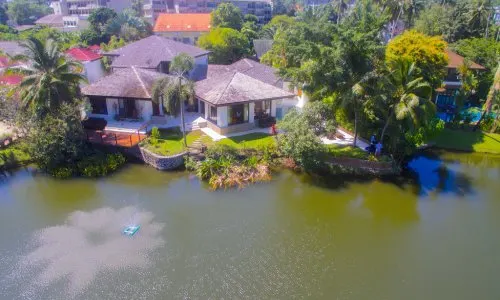 Роскошная вилла с 5 спальнями и с видом на озеро в проекте Сурин Спрингс, на пляже Сурин (+ Видео обзор)