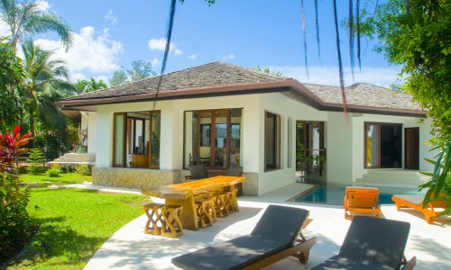 Роскошная вилла с 5 спальнями и с видом на озеро в проекте Сурин Спрингс, на пляже Сурин