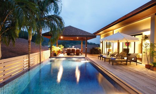 Прекрасная вилла с 6 спальнями и с видом на бассейн в проекте Зе Виллас, на пляже Найхарн