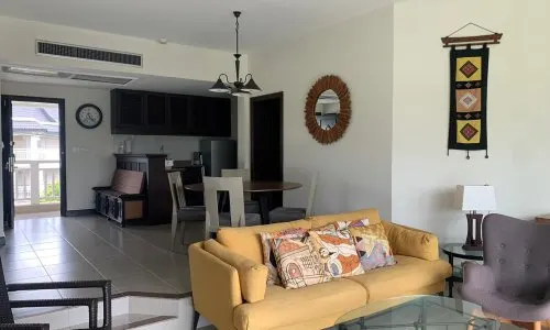 Модные апартаменты с 2 спальнями и с видом на гольф-поле в проекте Алламанда 2 и 3, на пляже Бангтао/Лагуна