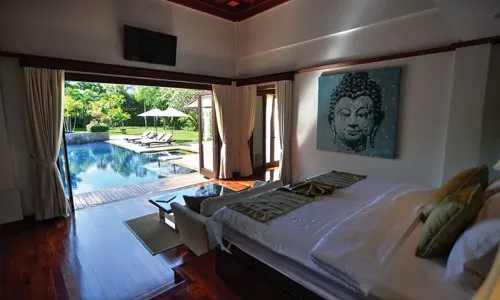 Модная вилла с 4 спальнями и с видом на бассейн в проекте Сайтан, на пляже Бангтао/Лагуна (+ Видео обзор)