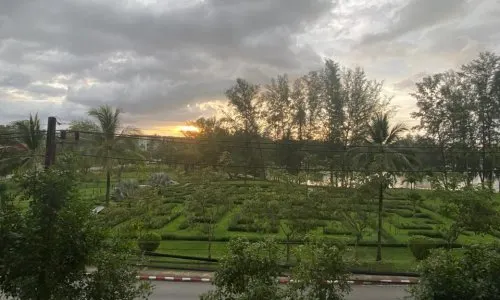 Прекрасные апартаменты с 2 спальнями и с видом на город в проекте Скай Парк, на пляже Бангтао/Лагуна (+ Видео обзор)