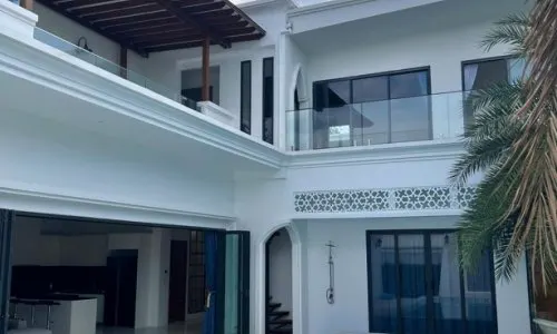 Восхитительная вилла с 5 спальнями и с видом на бассейн в проекте Менара Хиллс Лакшери Пул Виллас, на пляже Бангтао/Лагуна