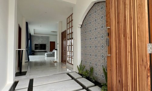 Восхитительная вилла с 5 спальнями и с видом на бассейн в проекте Менара Хиллс Лакшери Пул Виллас, на пляже Бангтао/Лагуна