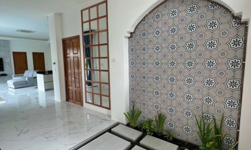 Восхитительная вилла с 5 спальнями и с видом на бассейн в проекте Менара Хиллс Лакшери Пул Виллас, на пляже Бангтао/Лагуна