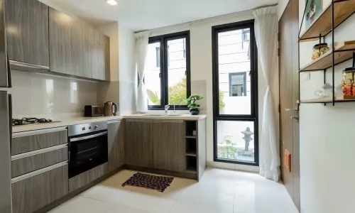 Великолепная вилла с 5 спальнями и с видом на бассейн в проекте Лагуна Парк, на пляже Бангтао/Лагуна