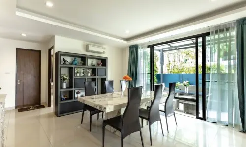 Великолепная вилла с 5 спальнями и с видом на бассейн в проекте Лагуна Парк, на пляже Бангтао/Лагуна