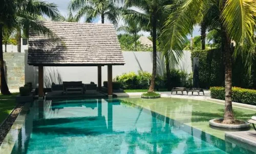 Cтильная вилла с 4 спальнями и с видом на бассейн в проекте Анчан Гранд Резиденс, на пляже Бангтао/Лагуна (+ Видео обзор)