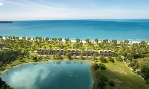 Прекрасная вилла с 4 спальнями и с видом на море, на пляже Бангтао/Лагуна