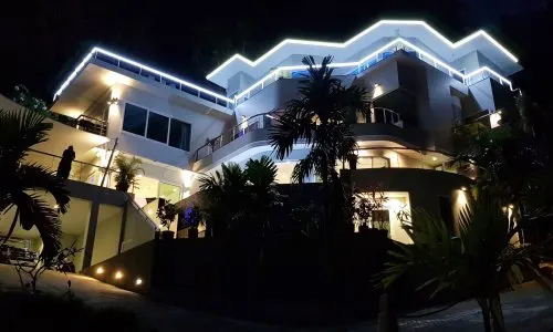 Великолепная вилла с 7 спальнями и с видом на море, на пляже Сурин