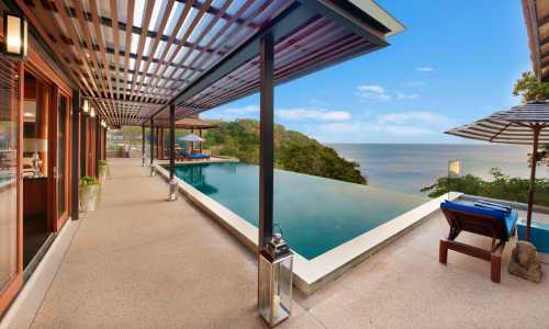 Восхитительная вилла с 5 спальнями и с видом на море, на пляже Камала 