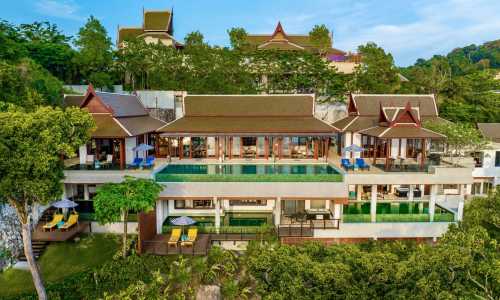 Восхитительная вилла с 5 спальнями и с видом на море, на пляже Камала 