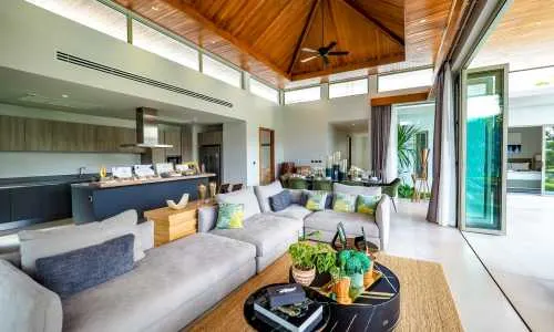 Потрясающая вилла с 3 спальнями и с видом на бассейн в проекте Ботаника Хиллсайд, на пляже Бангтао/Лагуна