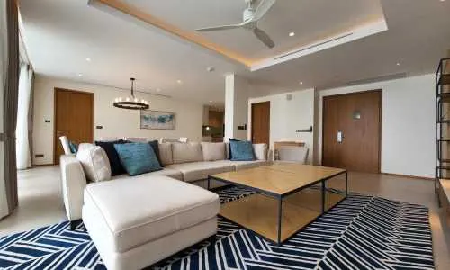 Удобные апартаменты с 3 спальнями и с видом на море в проекте Ангсана Бичфронт, на пляже Бангтао/Лагуна