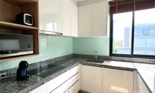 Модные апартаменты с 2 спальнями и с видом на сад в проекте Даймонд Кондоминиум, на пляже Бангтао/Лагуна