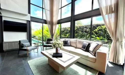 Великолепная вилла с 2 спальнями и с видом на бассейн в проекте Риверхауз Пхукет, на пляже Бангтао/Лагуна