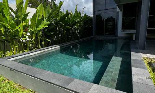 Великолепная вилла с 2 спальнями и с видом на бассейн в проекте Риверхауз Пхукет, на пляже Бангтао/Лагуна