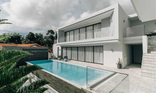 Восхитительная вилла премиум класса с 6 спальнями и с видом на город в проекте Шуга Вилла Камала, на пляже Камала 