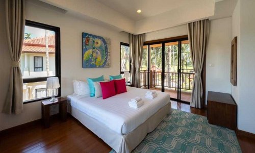 Сногсшибательная вилла с 4 спальнями и с видом на бассейн в проекте Лагуна  Фэйрвейс, на пляже Бангтао/Лагуна