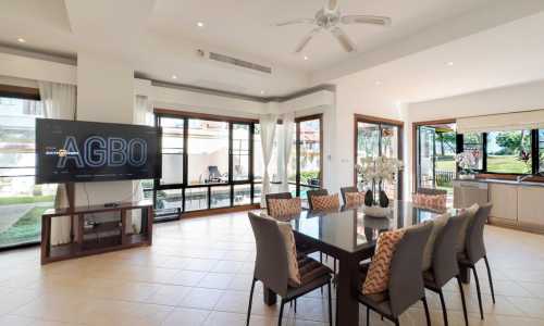 Сногсшибательная вилла с 4 спальнями и с видом на бассейн в проекте Лагуна  Фэйрвейс, на пляже Бангтао/Лагуна