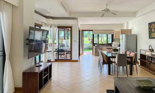 Сногсшибательная вилла с 4 спальнями и с видом на бассейн в проекте Лагуна  Фэйрвейс, на пляже Бангтао/Лагуна