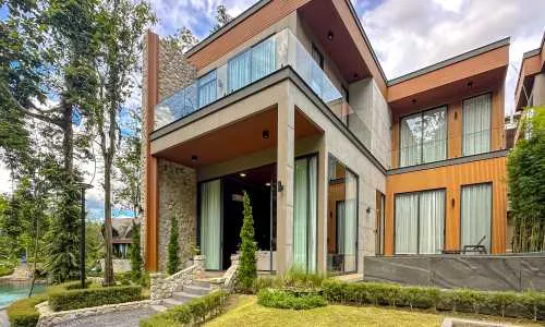 Cтильная вилла с 3 спальнями и с видом на бассейн в проекте Менара Хиллс Фаза 2, на пляже Бангтао/Лагуна