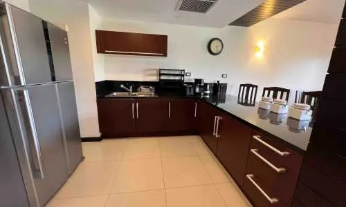 Шикарные апартаменты с 3 спальнями и с видом на сад, не далеко от моря в проекте Чом Таван, на пляже Бангтао/Лагуна (+ Видео обзор)