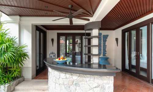 Великолепная вилла с 5 спальнями и с видом на бассейн в проекте Сайтан, на пляже Бангтао/Лагуна