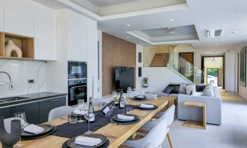 Комфортабельная вилла с 4 спальнями и с видом на бассейн в проекте Ангсана Виллас Резорт, на пляже Бангтао/Лагуна (+ Видео обзор)