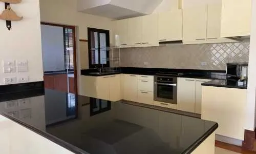 Сногсшибательная вилла с 4 спальнями и с видом на бассейн в проекте Ангсана Виллас Резорт, на пляже Бангтао/Лагуна