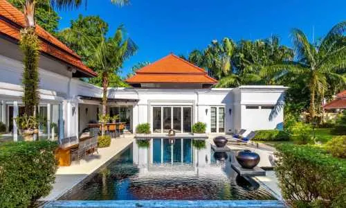 Модная вилла с 4 спальнями и с видом на бассейн в проекте Сайтан, на пляже Бангтао/Лагуна (+ Видео обзор)