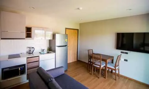 Комфортабельные апартаменты с 1 спальней и с видом на бассейн в проекте Зе Тайтл 5, на пляже Равай