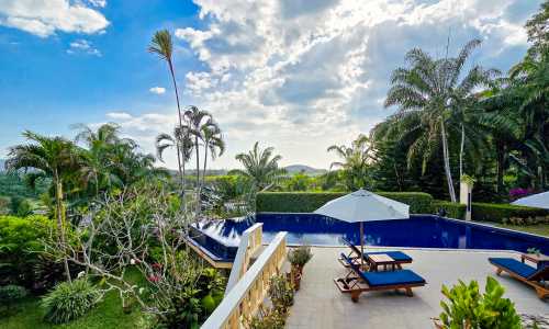 Удобная вилла с 4 спальнями и с видом на бассейн в проекте Вичуда Хиллс Эстэйт, на пляже Лаян 