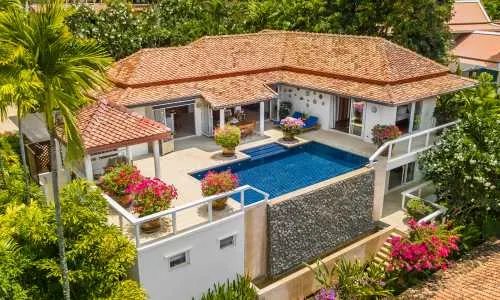 Превосходная вилла с 3 спальнями и с видом на море в проекте Катаманда, на пляже Ката