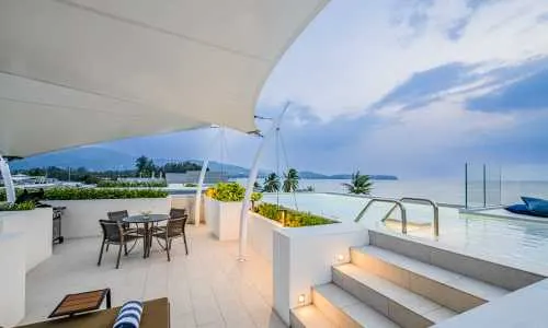 Превосходный пентхауз с 2 спальнями и с видом на море в проекте Ангсана Бичфронт, на пляже Бангтао/Лагуна