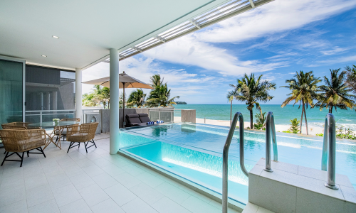 Модные апартаменты с 2 спальнями и с видом на море в проекте Ангсана Бичфронт, на пляже Бангтао/Лагуна