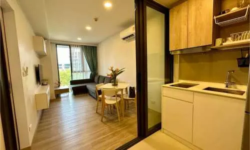 Модные апартаменты с 1 спальней и с видом на гольф-поле в проекте Скай Парк, на пляже Бангтао/Лагуна