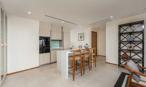 Восхитительный пентхауз с 2 спальнями и с видом на бассейн, не далеко от моря в проекте Ангсана Бичфронт, на пляже Бангтао/Лагуна