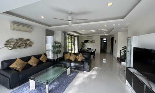 Великолепная вилла с 5 спальнями и с видом на бассейн в проекте Лагуна Парк, на пляже Бангтао/Лагуна